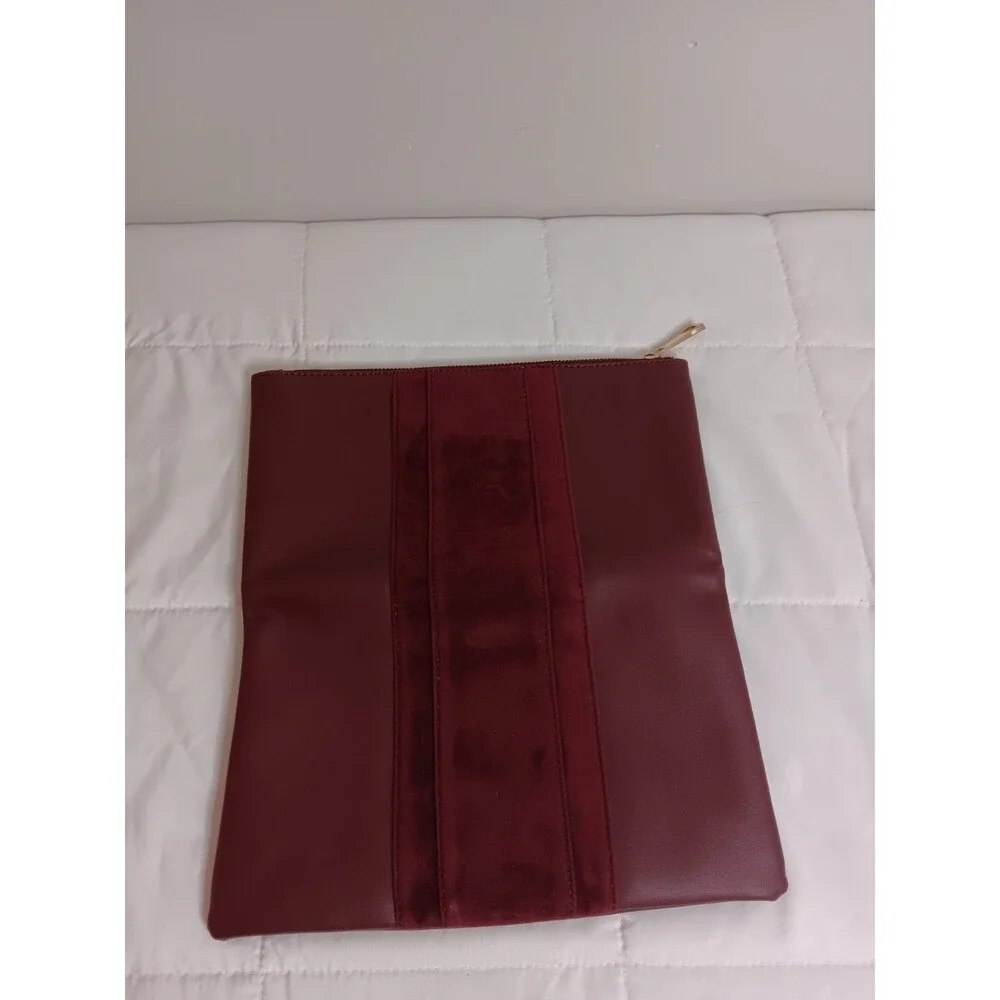 Summer & Rose Burgundy Color Hand Clutch